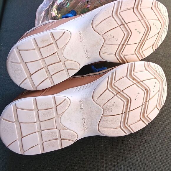 Easy Spirit Romy Walk/Run Sneakers - Picture 10 of 12